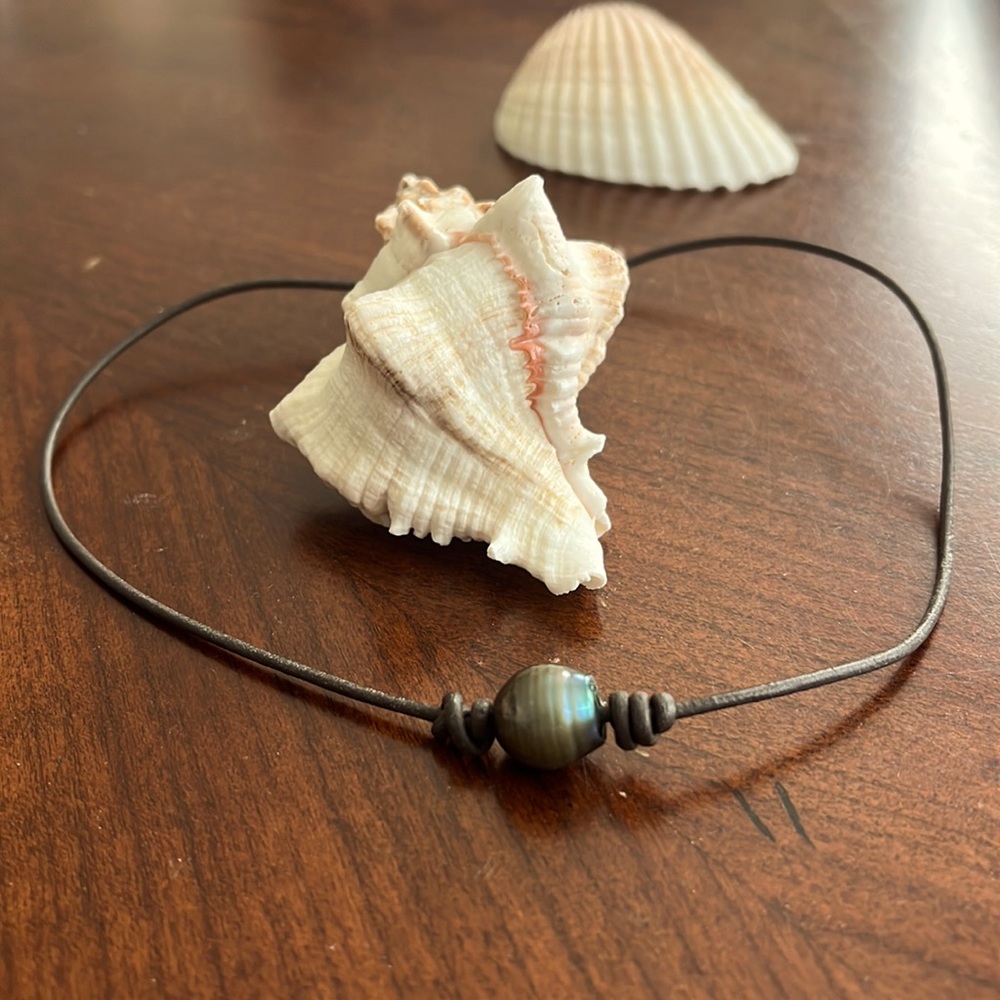 Baroque Green Pearl Choker